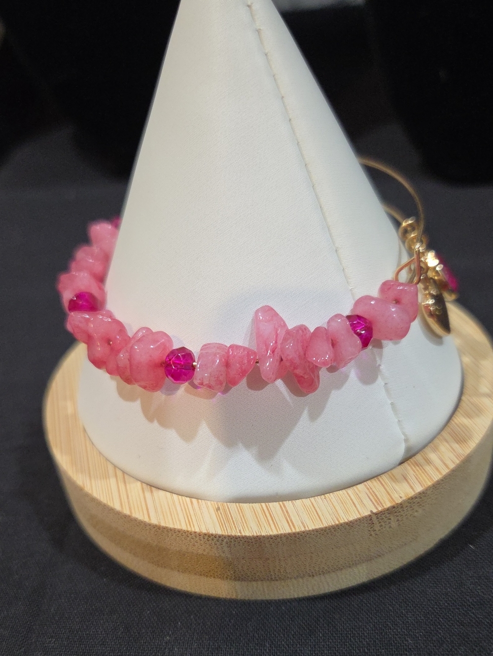 HOOK STYLE BRACELET WITH PINK STONES